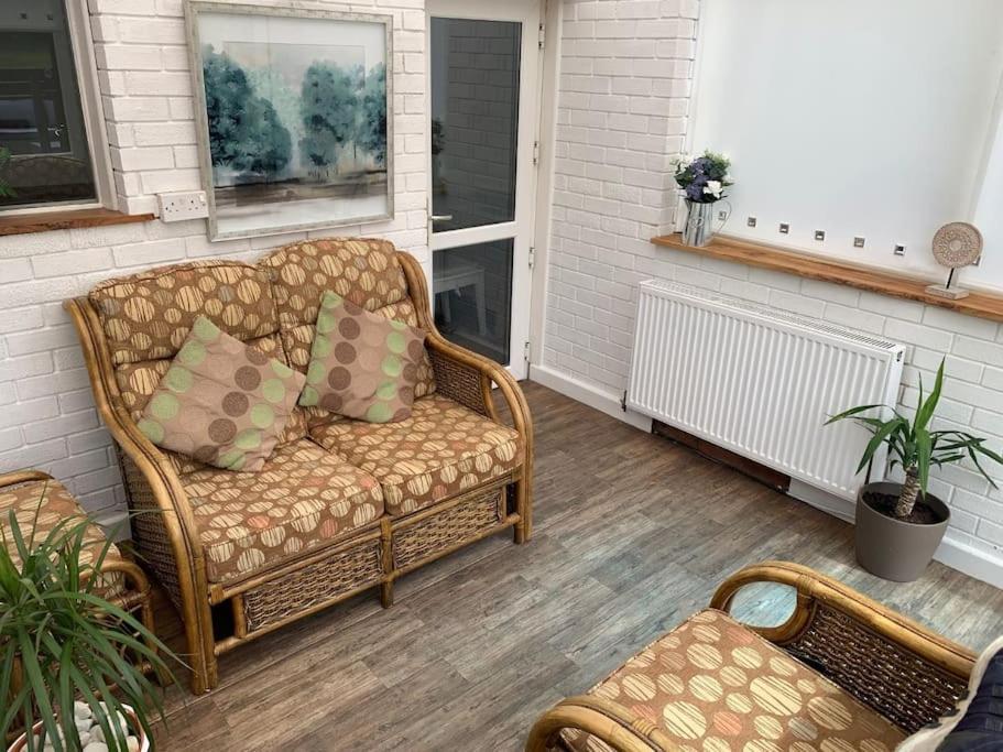 Mikes At Menai - Stylish & Spacious 3 Bed House In Menai Bridge. Eksteriør bilde